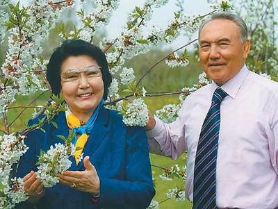 Он стал женихом в 5 лет и имел 3 жены: что мы ещё не знаем о Нурсултане Назарбаеве
